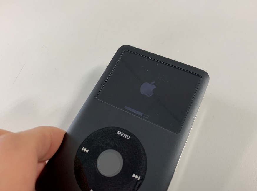 [iPod ClassicをSSD化]本体からキュルキュルと音が鳴ってリンゴマークから進まないのはHDDの故障が原因!?修理費用は7800円