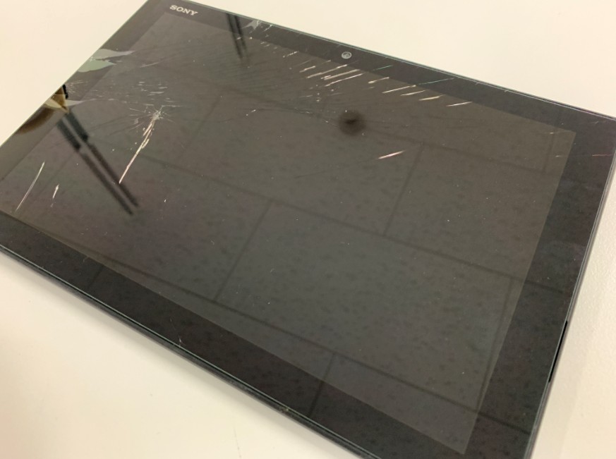 液晶画面が割れてタッチ操作出来ないXperia Z4 Tablet(SO-05G)
