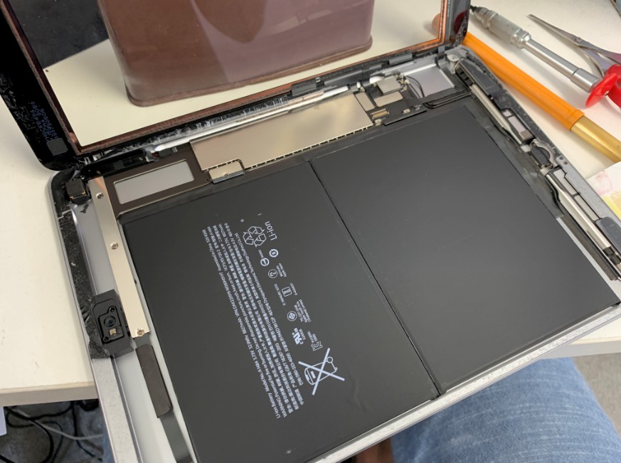 液晶を剥がしてiPad 第5世代