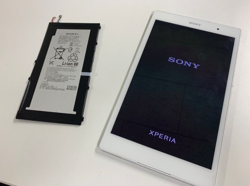 バッテリー交換作業完了後のXperia Z3 Tablet Compact