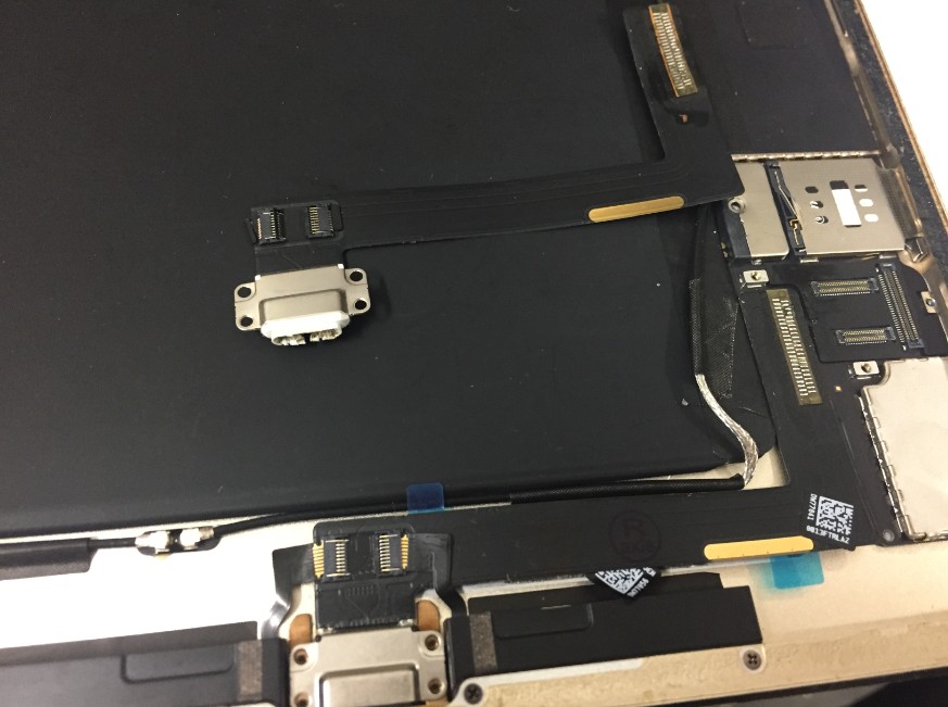 iPadAir2のドックコネクタ修理料金が8980円安い！充電器に充電ケーブル 