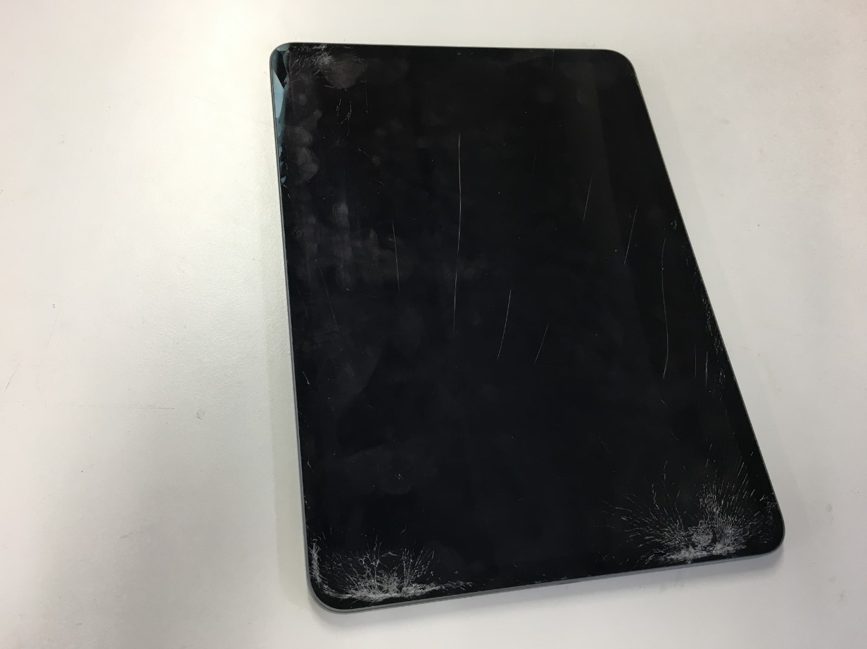 表面ガラスが割れたiPad Pro11(第1世代)