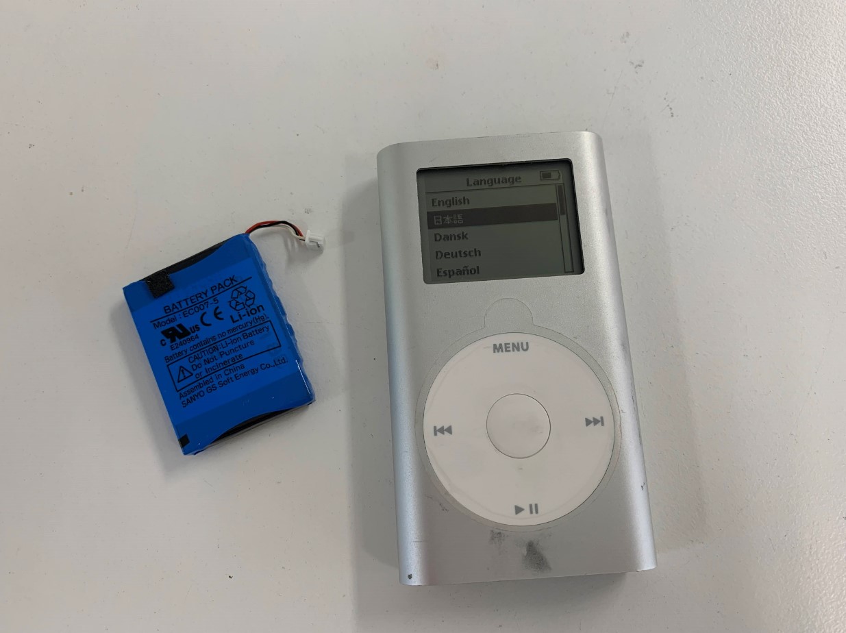 バッテリー新品交換修理後のiPod mini(第2世代)