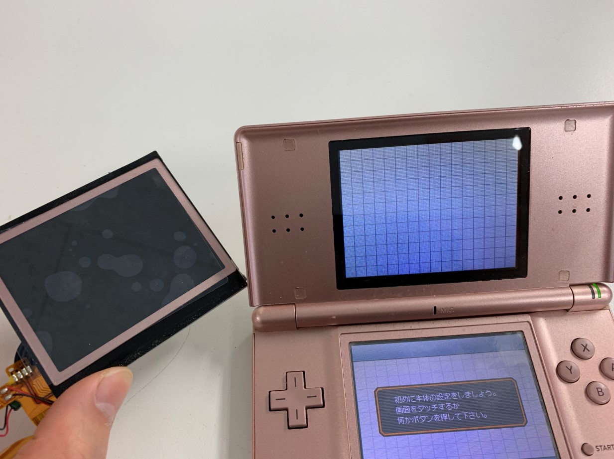 上液晶画面を交換して本体を組み上げたDS lite