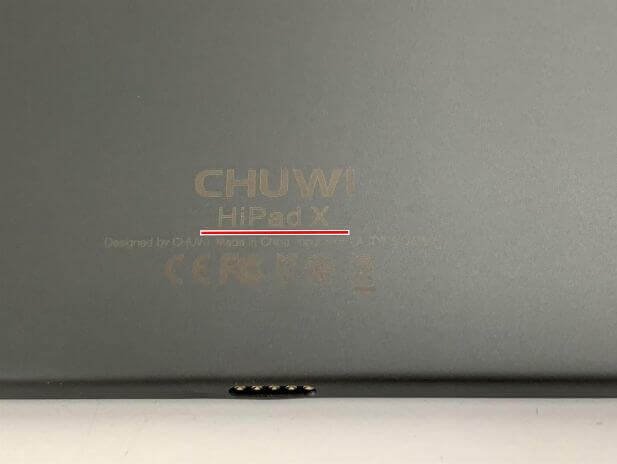 背面パネルに型番が記載されているCHUWI HiPad X