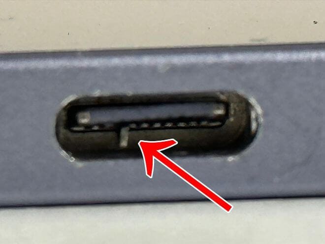 本体内部のピンが折れてしまっているiPad mini 第6世代