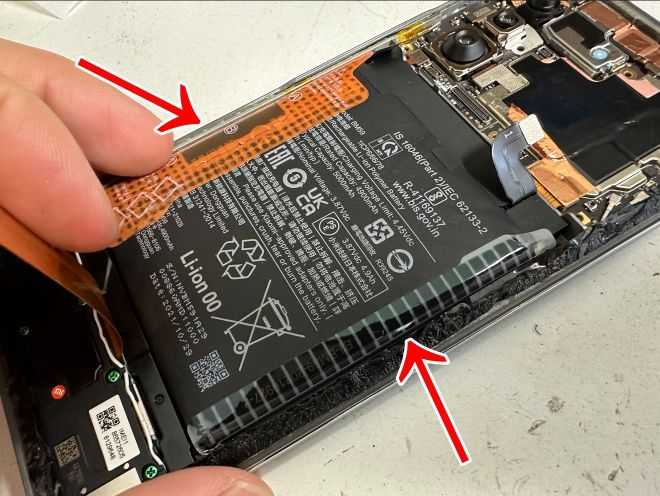 Xiaomi T11のバッテリーを本体フレームに固定したXiaomi 11T
