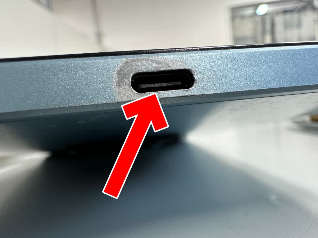 Type-C USB端子が劣化しているM50 Pro