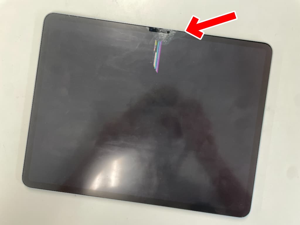 ガラスが割れて画面全体ほぼ真っ暗で操作が出来ないiPadAir13インチ(M3)