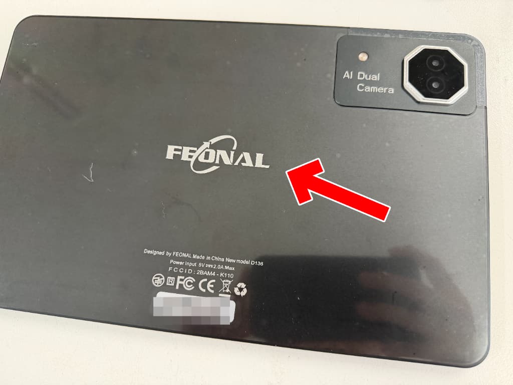 FEONAL製タブレットD136のUSB端子故障により充電不可