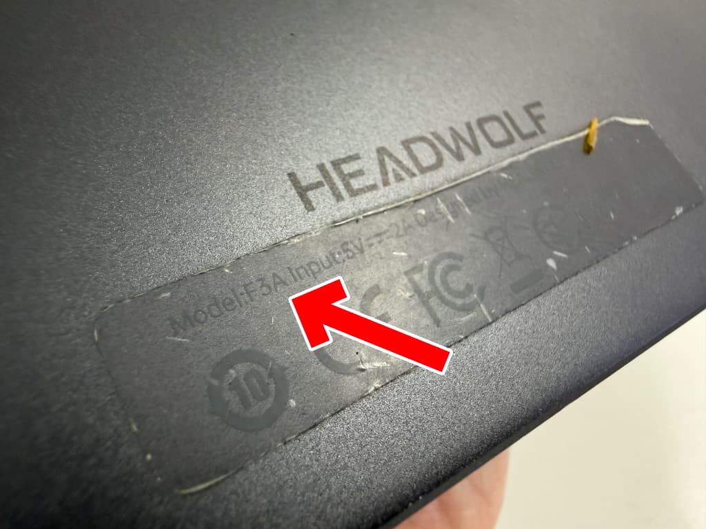 FPad3の型番はF3A